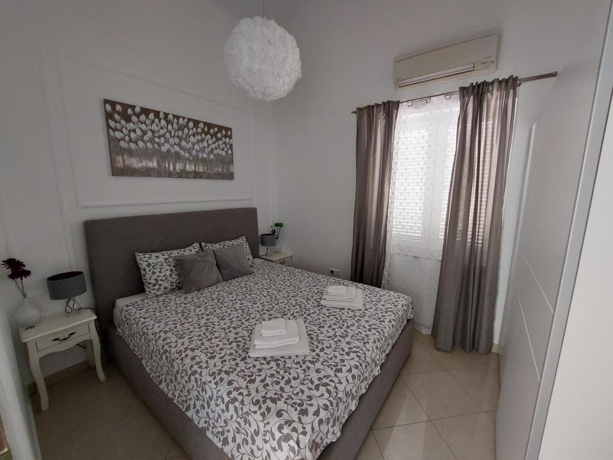 Apartman Moris Malinska Buitenkant foto