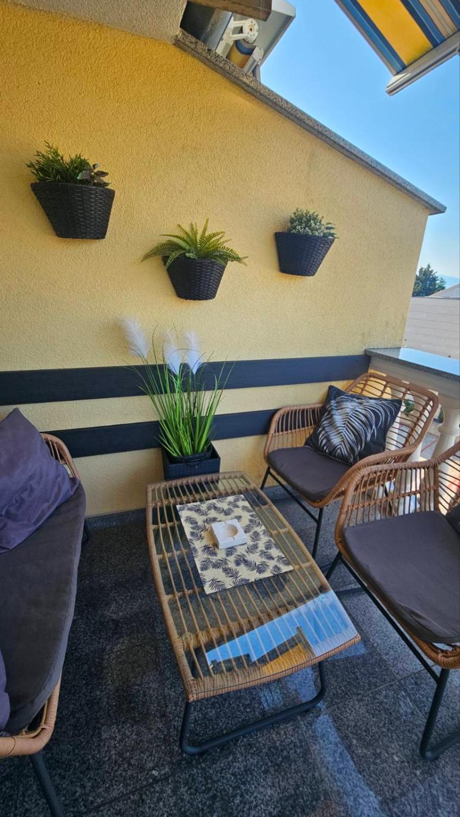 Apartman Moris Malinska Buitenkant foto