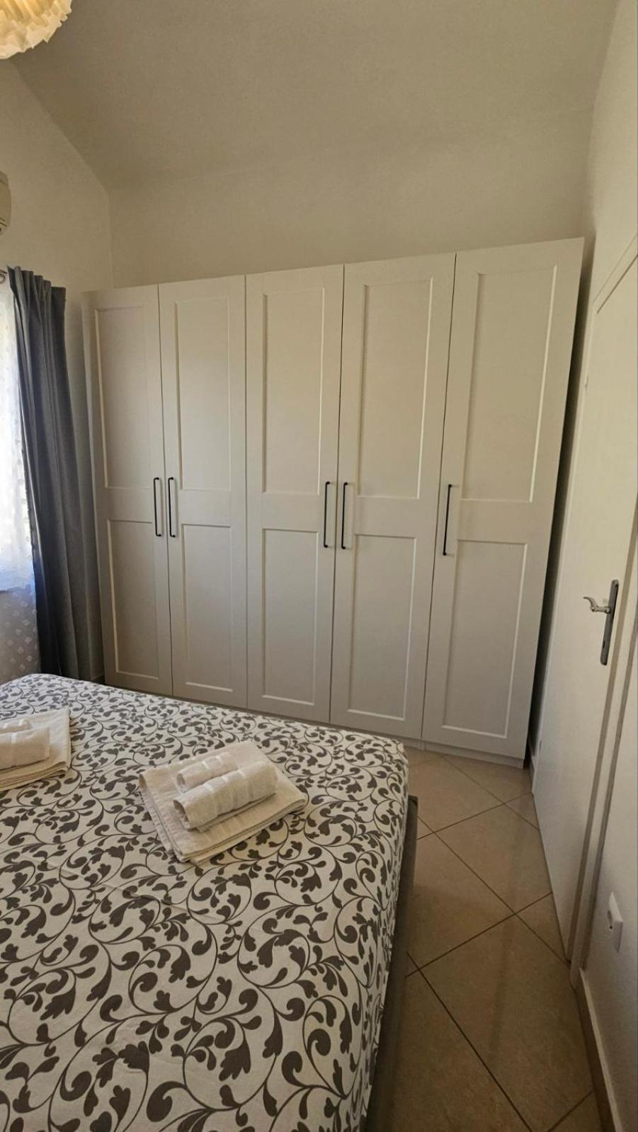 Apartman Moris Malinska Buitenkant foto